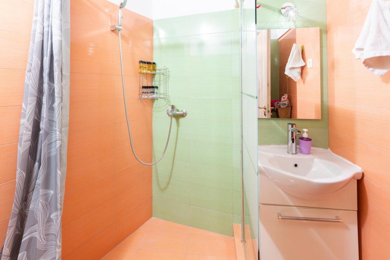 Matilda Central Apartment Aegina Zewnętrze zdjęcie