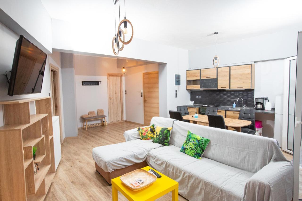 Matilda Central Apartment Aegina Zewnętrze zdjęcie